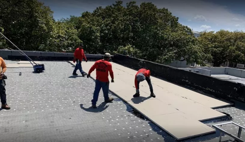 Flat roofing systems Miami — modified bitumen, TPO, BUR